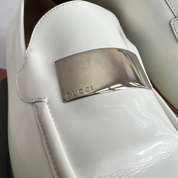 Gucci white leather loafers with silver accent - Picture 4 of 6